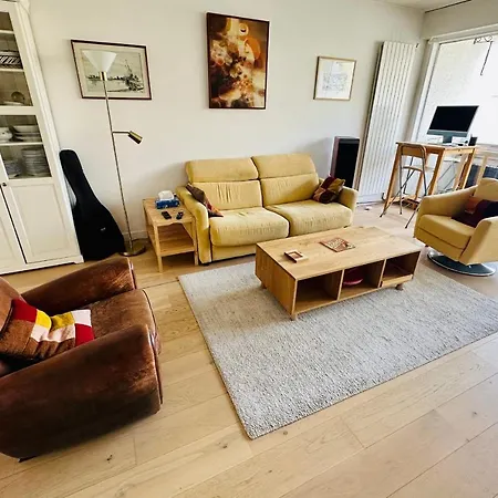 Апартаменты Stylish And Bright On The Outskirts Of